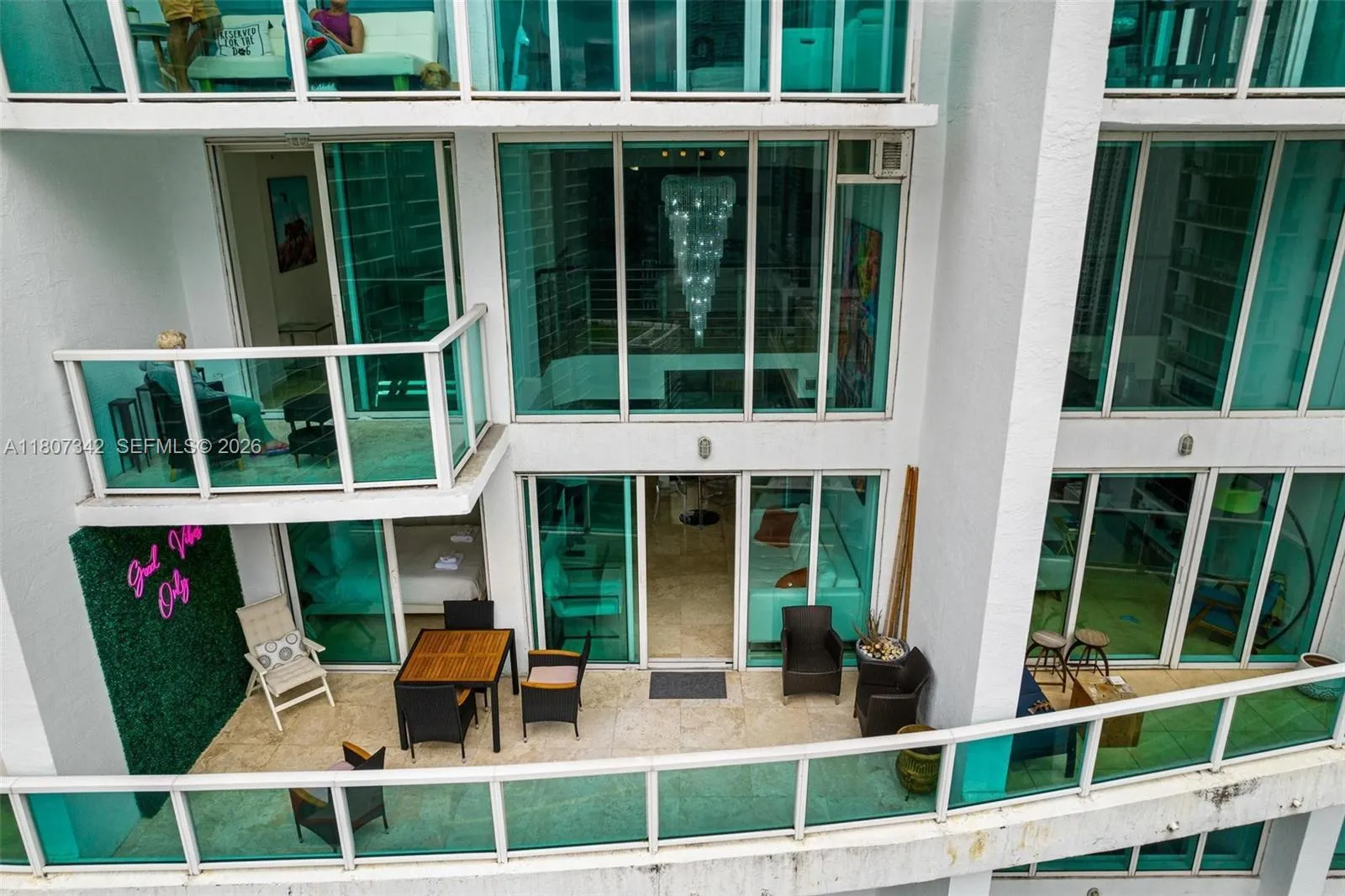 41 Se 5th St 2008, Miami, Florida 33131, Miami, Florida 33131, 2 Bedrooms Bedrooms, 1 Room Rooms,2 BathroomsBathrooms,Residential,For Sale,41 Se 5th St 2008, Miami, Florida 33131,A11807342