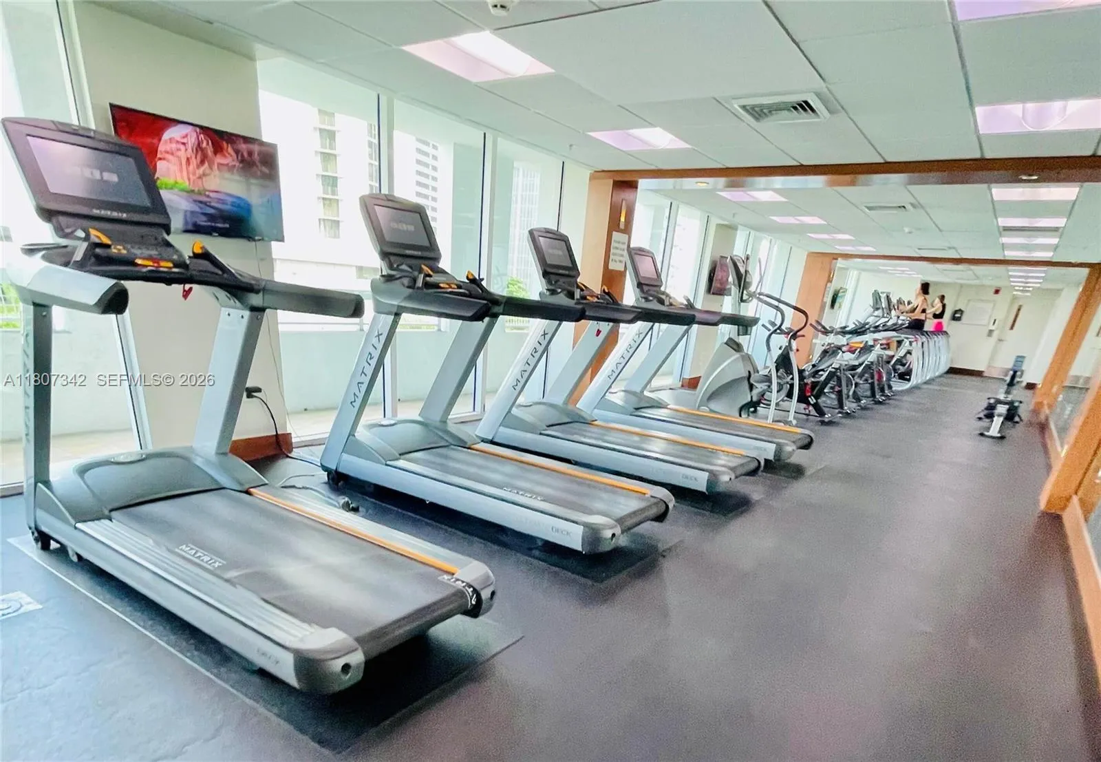 41 Se 5th St 2008, Miami, Florida 33131, Miami, Florida 33131, 2 Bedrooms Bedrooms, 1 Room Rooms,2 BathroomsBathrooms,Residential,For Sale,41 Se 5th St 2008, Miami, Florida 33131,A11807342