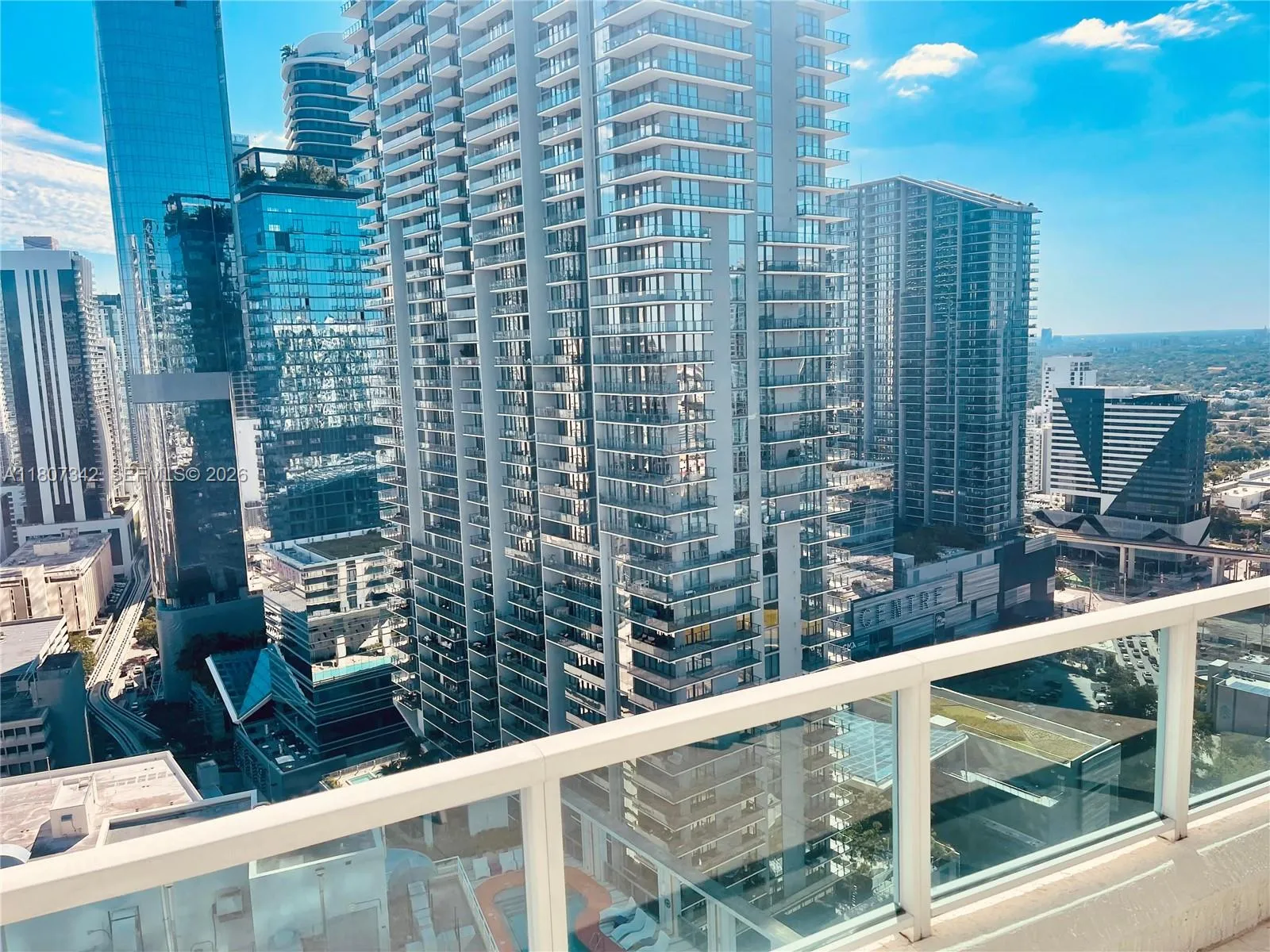 41 Se 5th St 2008, Miami, Florida 33131, Miami, Florida 33131, 2 Bedrooms Bedrooms, 1 Room Rooms,2 BathroomsBathrooms,Residential,For Sale,41 Se 5th St 2008, Miami, Florida 33131,A11807342