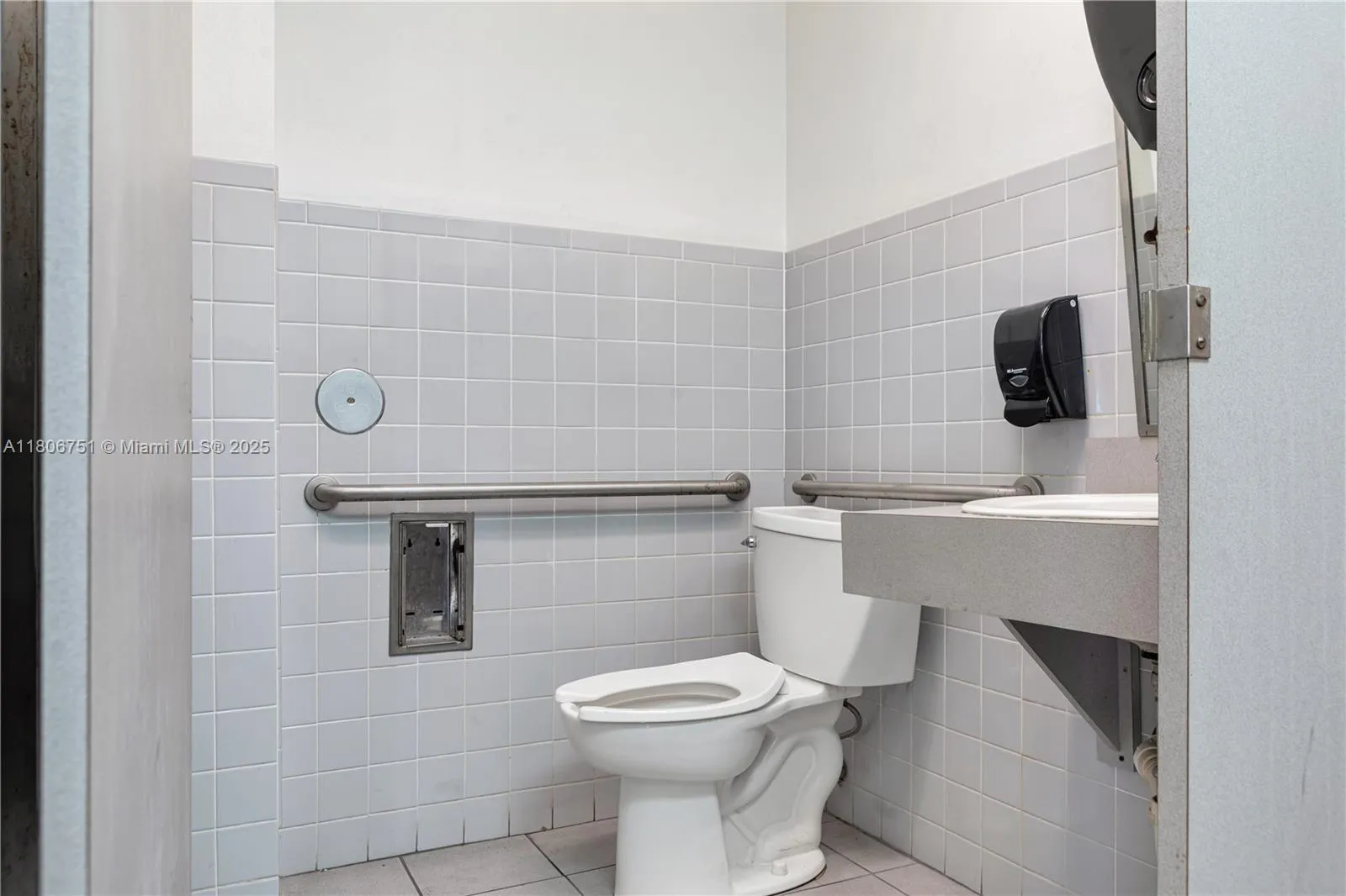 901 Nw 11th Ave, Fort Lauderdale, Florida 33311, Fort Lauderdale, Florida 33311, ,Commercial Lease,For Rent,901 Nw 11th Ave, Fort Lauderdale, Florida 33311,A11806751