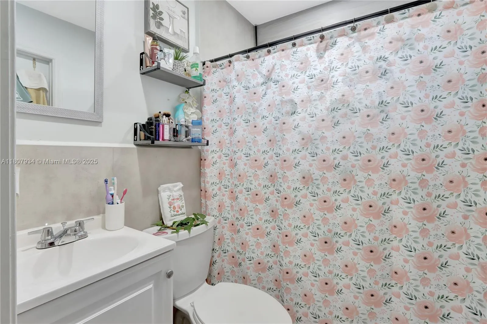 15803 Nw 47th Ave, Miami Gardens, Florida 33054, Miami Gardens, Florida 33054, ,Residential Income,For Sale,15803 Nw 47th Ave, Miami Gardens, Florida 33054,A11807934