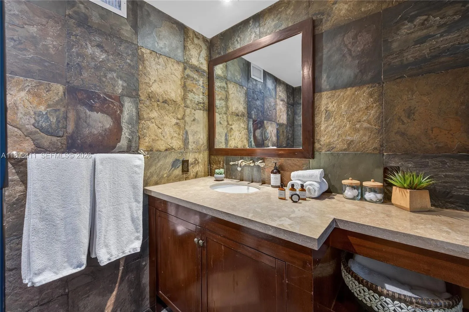 14 W San Marino Dr, Miami Beach, Florida 33139, Miami Beach, Florida 33139, 6 Bedrooms Bedrooms, ,6 BathroomsBathrooms,Residential,For Sale,14 W San Marino Dr, Miami Beach, Florida 33139,A11808411