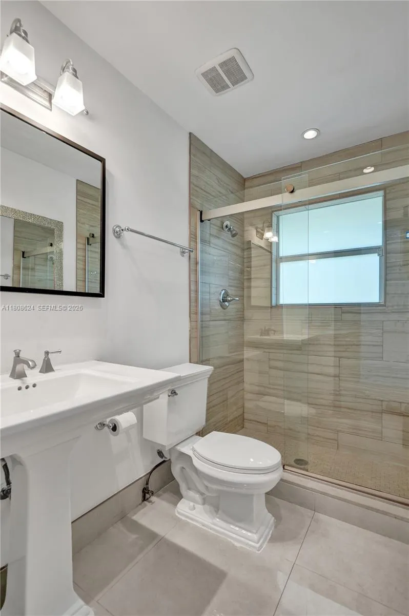 3100 Ne 56th Ct, Fort Lauderdale, Florida 33308, Fort Lauderdale, Florida 33308, 3 Bedrooms Bedrooms, ,2 BathroomsBathrooms,Residential Lease,For Rent,3100 Ne 56th Ct, Fort Lauderdale, Florida 33308,A11808624