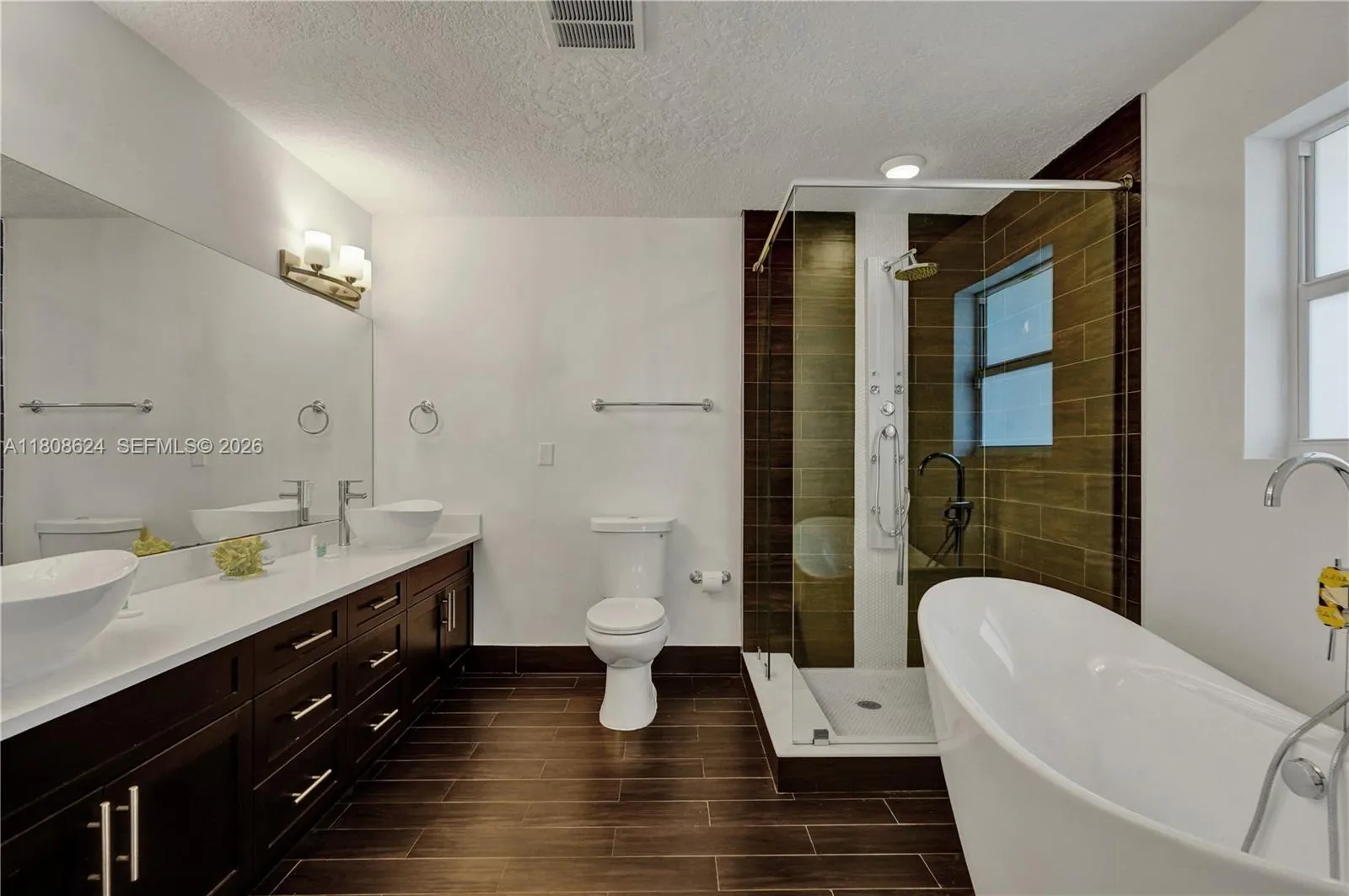 3100 Ne 56th Ct, Fort Lauderdale, Florida 33308, Fort Lauderdale, Florida 33308, 3 Bedrooms Bedrooms, ,2 BathroomsBathrooms,Residential Lease,For Rent,3100 Ne 56th Ct, Fort Lauderdale, Florida 33308,A11808624