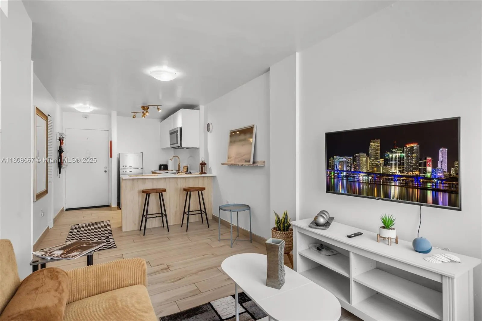 710 Washington Ave 323, Miami Beach, Florida 33139, Miami Beach, Florida 33139, 1 Bedroom Bedrooms, ,1 BathroomBathrooms,Residential,For Sale,710 Washington Ave 323, Miami Beach, Florida 33139,A11808667