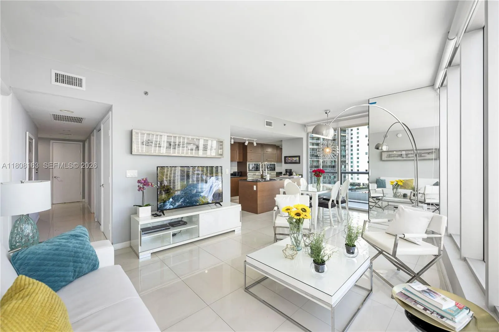 485 Brickell Ave 1604, Miami, Florida 33131, Miami, Florida 33131, 2 Bedrooms Bedrooms, 4 Rooms Rooms,2 BathroomsBathrooms,Residential,For Sale,485 Brickell Ave 1604, Miami, Florida 33131,A11808163