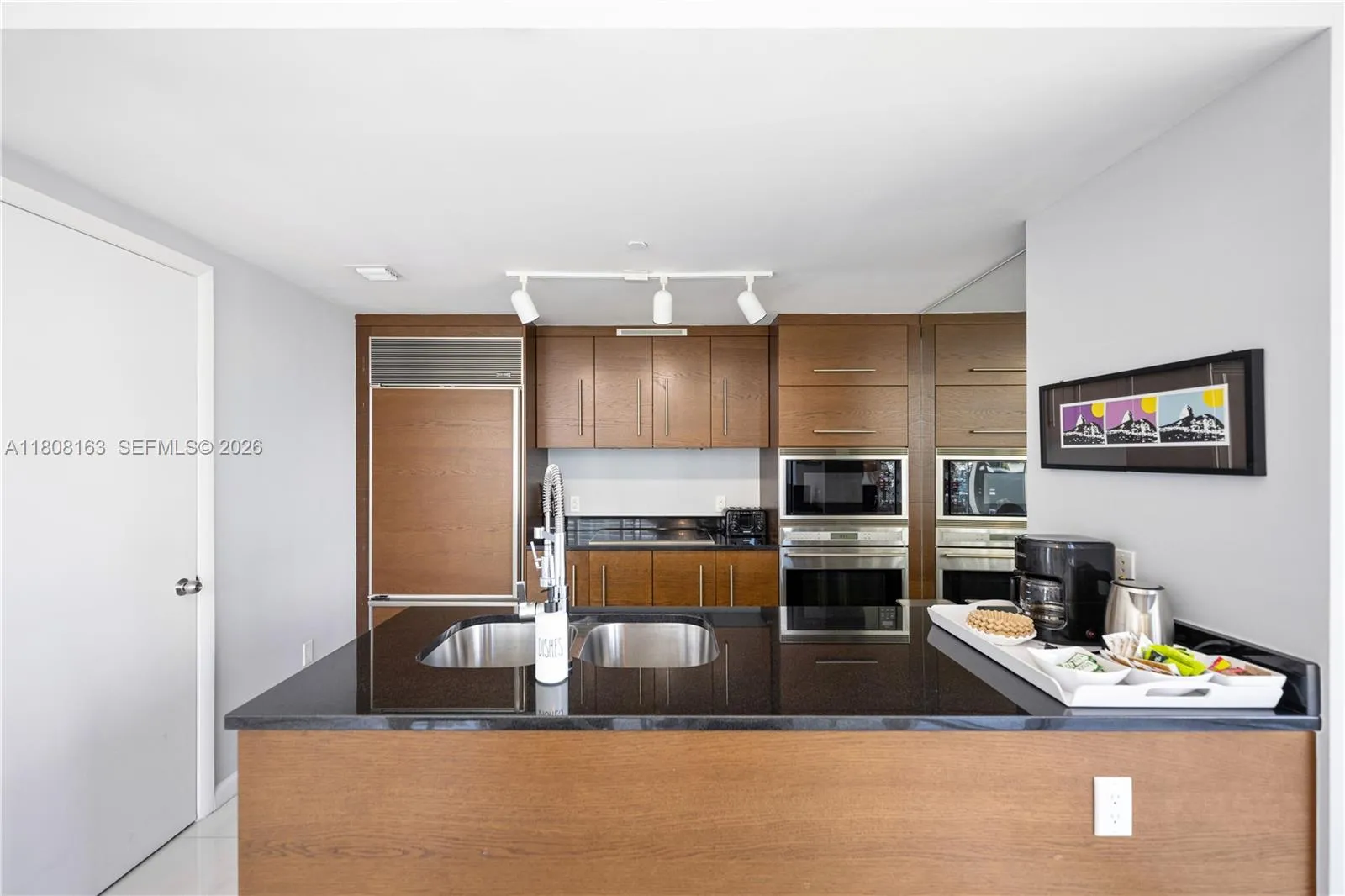 485 Brickell Ave 1604, Miami, Florida 33131, Miami, Florida 33131, 2 Bedrooms Bedrooms, 4 Rooms Rooms,2 BathroomsBathrooms,Residential,For Sale,485 Brickell Ave 1604, Miami, Florida 33131,A11808163