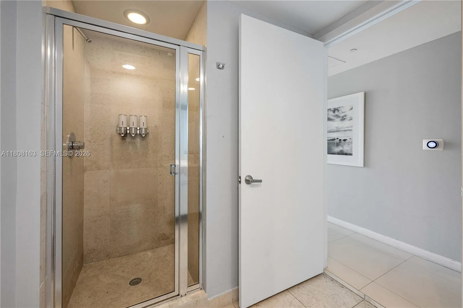 485 Brickell Ave 1604, Miami, Florida 33131, Miami, Florida 33131, 2 Bedrooms Bedrooms, 4 Rooms Rooms,2 BathroomsBathrooms,Residential,For Sale,485 Brickell Ave 1604, Miami, Florida 33131,A11808163