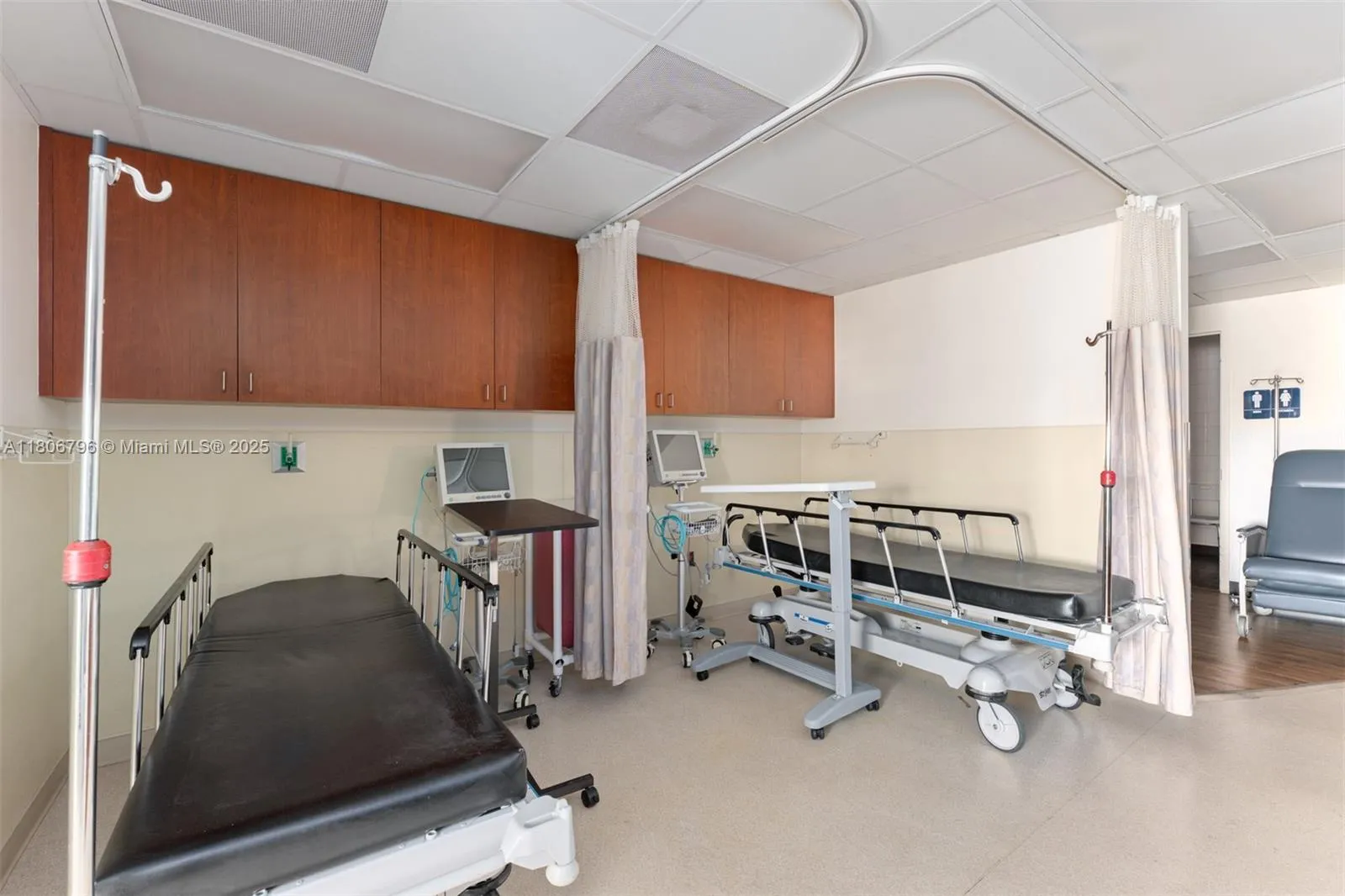 1378 Coral Way 3, Miami, Florida 33145, Miami, Florida 33145, ,Commercial Lease,For Rent,1378 Coral Way 3, Miami, Florida 33145,A11806796