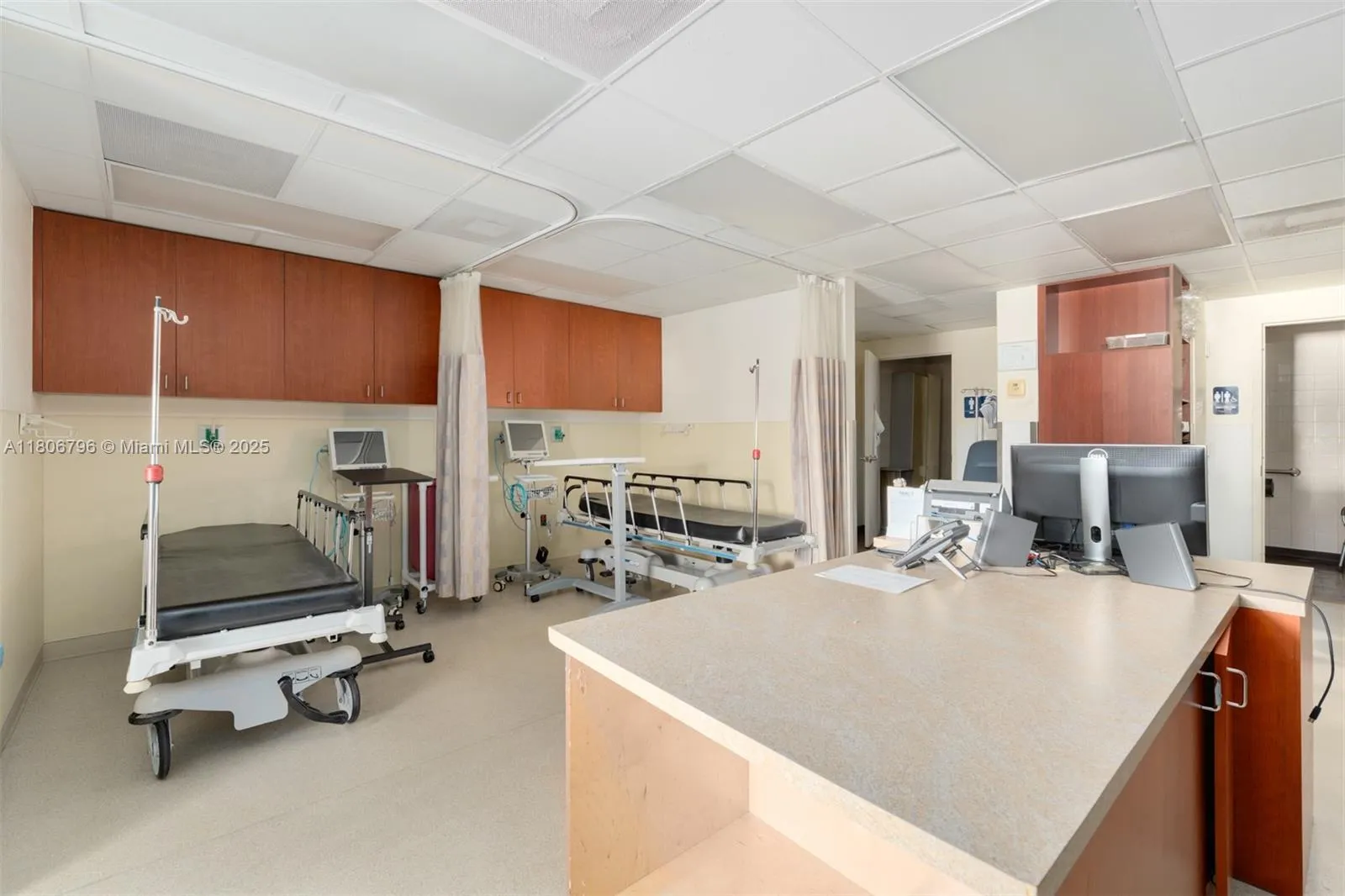 1378 Coral Way 3, Miami, Florida 33145, Miami, Florida 33145, ,Commercial Lease,For Rent,1378 Coral Way 3, Miami, Florida 33145,A11806796