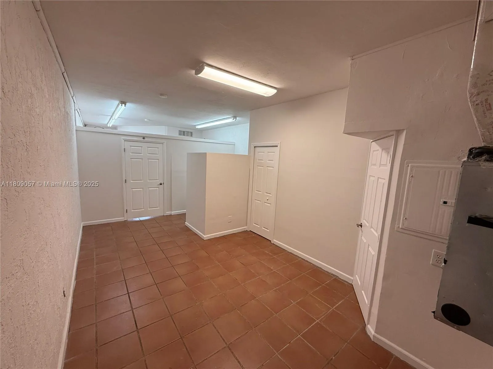 8300 Sw 124th St Unit B, Pinecrest, Florida 33156, Pinecrest, Florida 33156, ,Commercial Lease,For Rent,8300 Sw 124th St Unit B, Pinecrest, Florida 33156,A11809057