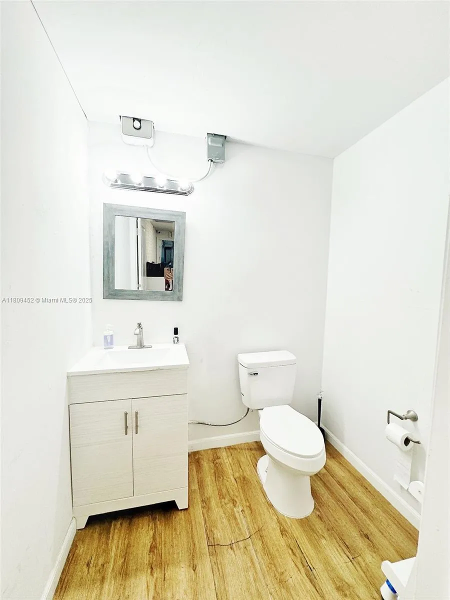 3960 W 16th Ave 204, Hialeah, Florida 33012, Hialeah, Florida 33012, ,Commercial Sale,For Sale,3960 W 16th Ave 204, Hialeah, Florida 33012,A11809452