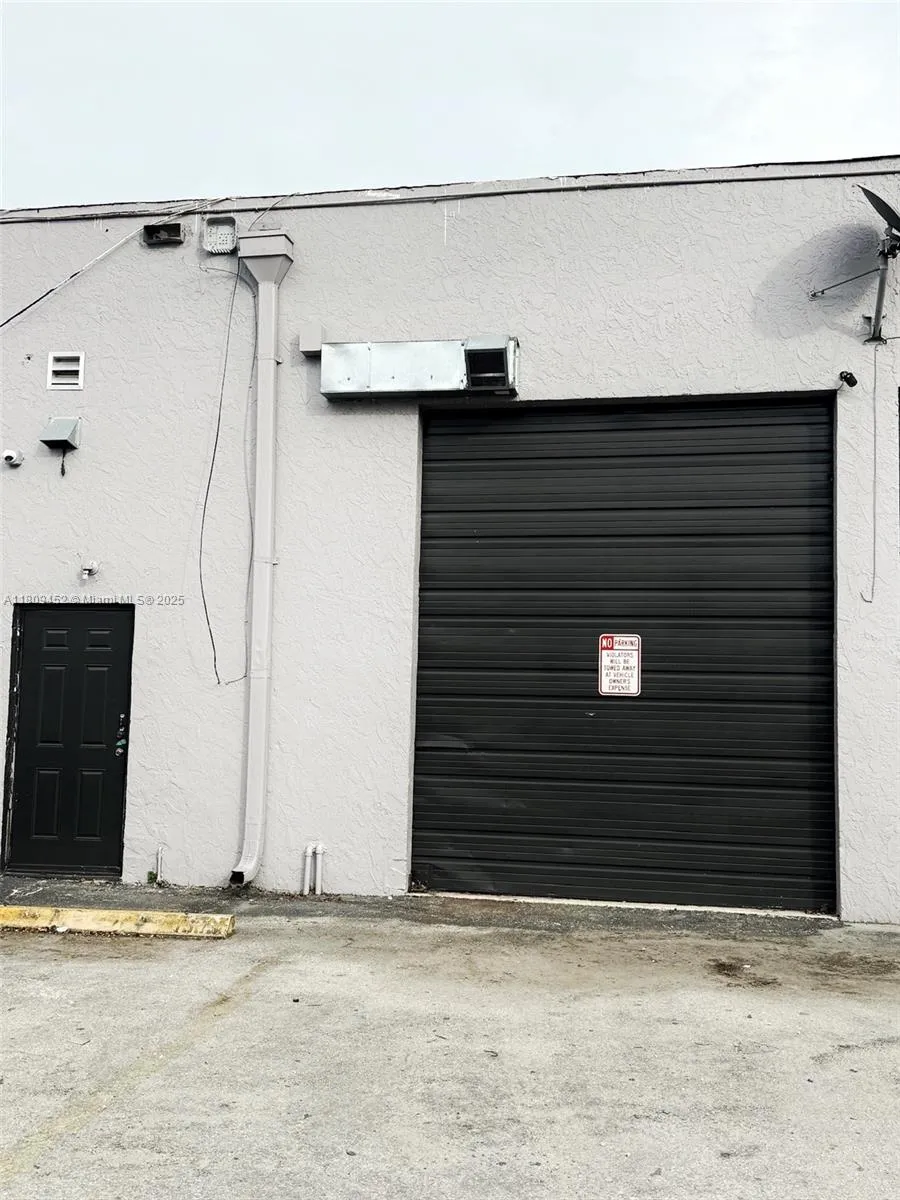 3960 W 16th Ave 204, Hialeah, Florida 33012, Hialeah, Florida 33012, ,Commercial Sale,For Sale,3960 W 16th Ave 204, Hialeah, Florida 33012,A11809452