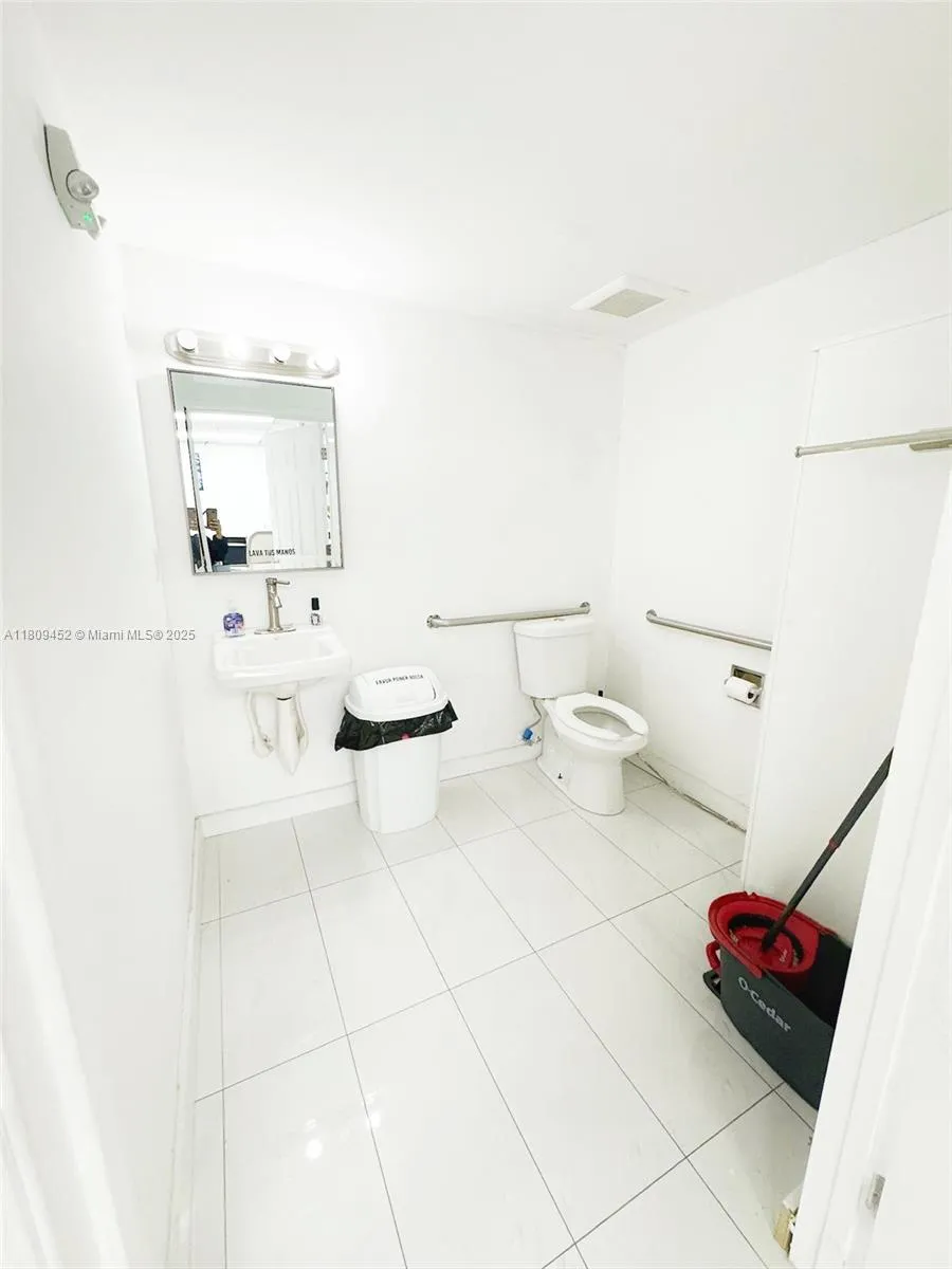 3960 W 16th Ave 204, Hialeah, Florida 33012, Hialeah, Florida 33012, ,Commercial Sale,For Sale,3960 W 16th Ave 204, Hialeah, Florida 33012,A11809452