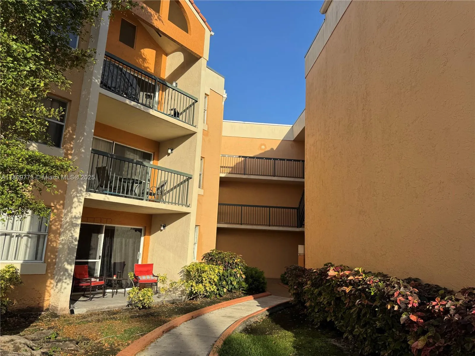 6276 Nw 186th St 305, Hialeah, Florida 33015, Hialeah, Florida 33015, 2 Bedrooms Bedrooms, ,2 BathroomsBathrooms,Residential,For Sale,6276 Nw 186th St 305, Hialeah, Florida 33015,A11809773 6276 Nw 186th St 305, Hialeah, Florida 33015, Hialeah, Florida 33015, 2 Bedrooms Bedrooms, ,2 BathroomsBathrooms,Residential,For Sale,6276 Nw 186th St 305, Hialeah, Florida 33015,A11809773