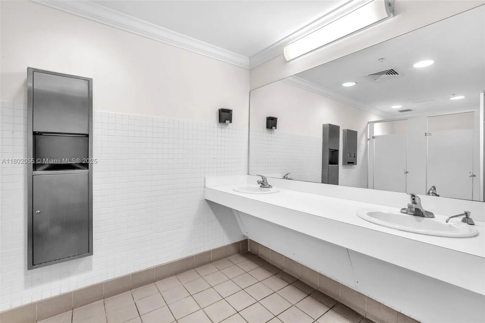 511 Se 5th Ave, Fort Lauderdale, Florida 33301, Fort Lauderdale, Florida 33301, ,Business Opportunity,For Sale,511 Se 5th Ave, Fort Lauderdale, Florida 33301,A11802055