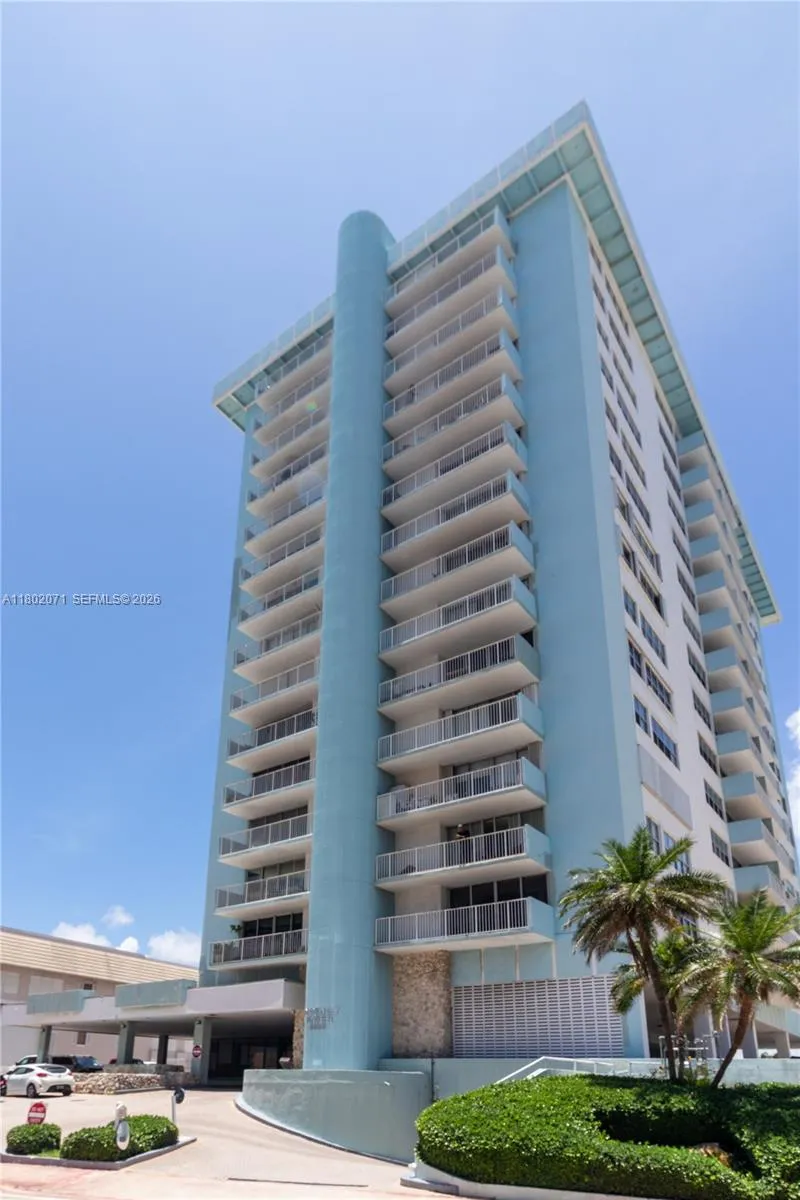 5838 Collins Ave 2h, Miami Beach, Florida 33140, Miami Beach, Florida 33140, 1 Bedroom Bedrooms, ,1 BathroomBathrooms,Residential,For Sale,5838 Collins Ave 2h, Miami Beach, Florida 33140,A11802071