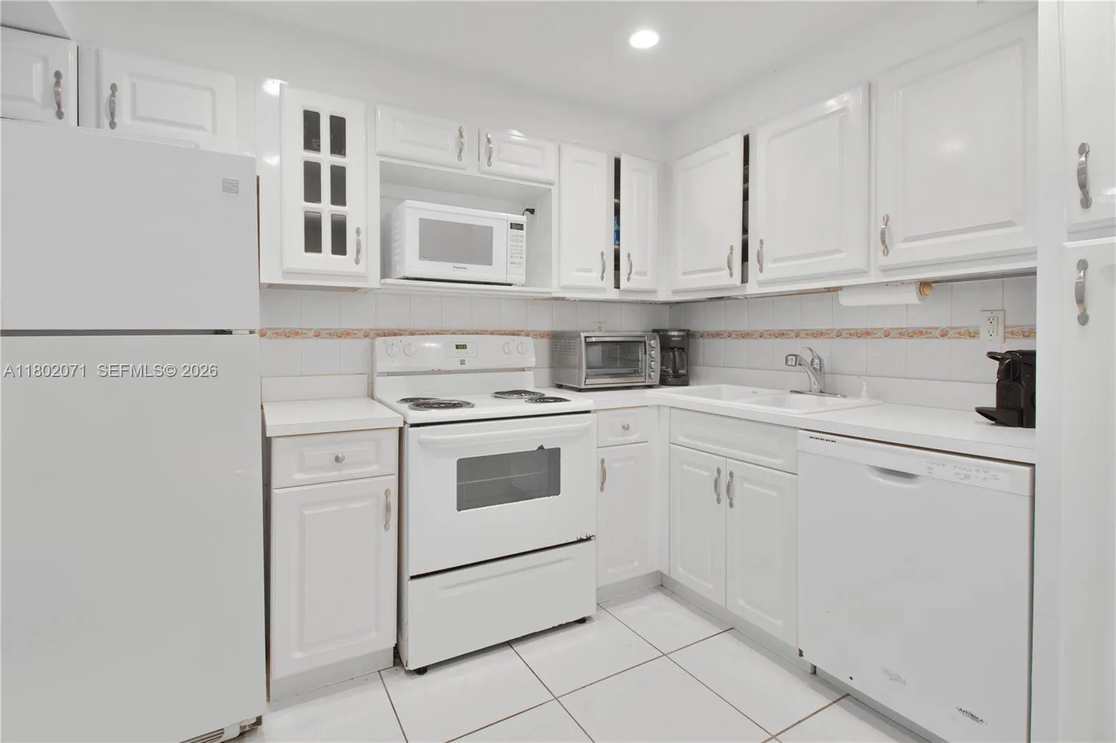 5838 Collins Ave 2h, Miami Beach, Florida 33140, Miami Beach, Florida 33140, 1 Bedroom Bedrooms, ,1 BathroomBathrooms,Residential,For Sale,5838 Collins Ave 2h, Miami Beach, Florida 33140,A11802071