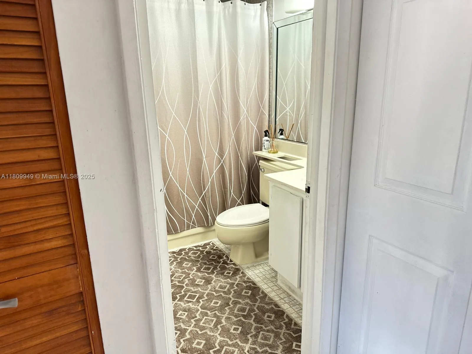 9999 Nw 9th St Cir 1-11, Miami, Florida 33172, Miami, Florida 33172, 3 Bedrooms Bedrooms, ,2 BathroomsBathrooms,Residential,For Sale,9999 Nw 9th St Cir 1-11, Miami, Florida 33172,A11809949