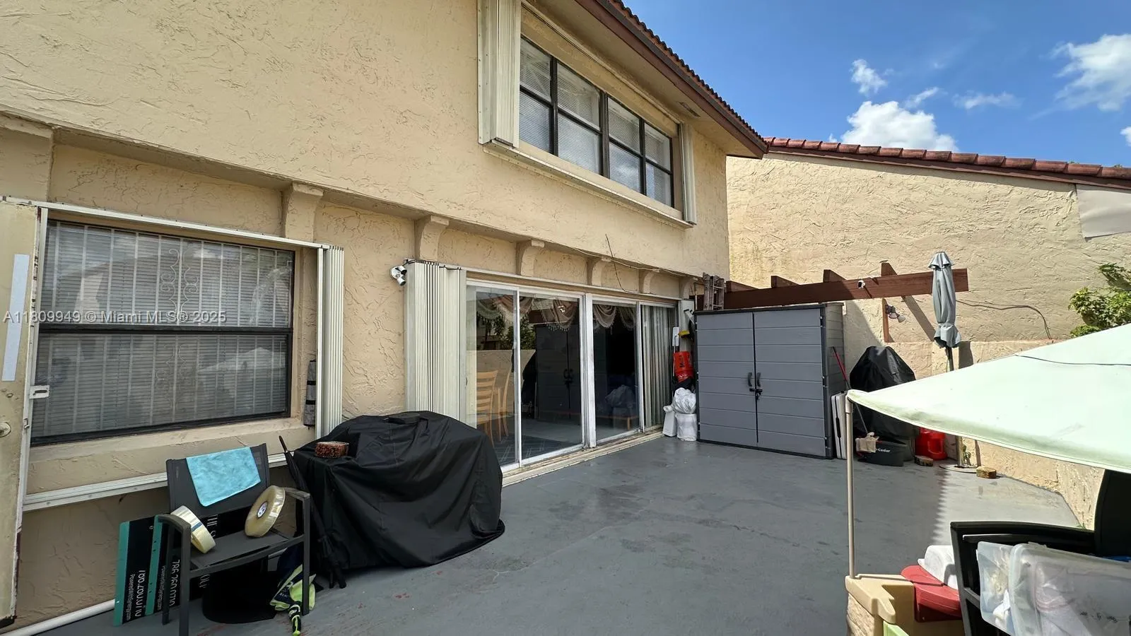 9999 Nw 9th St Cir 1-11, Miami, Florida 33172, Miami, Florida 33172, 3 Bedrooms Bedrooms, ,2 BathroomsBathrooms,Residential,For Sale,9999 Nw 9th St Cir 1-11, Miami, Florida 33172,A11809949
