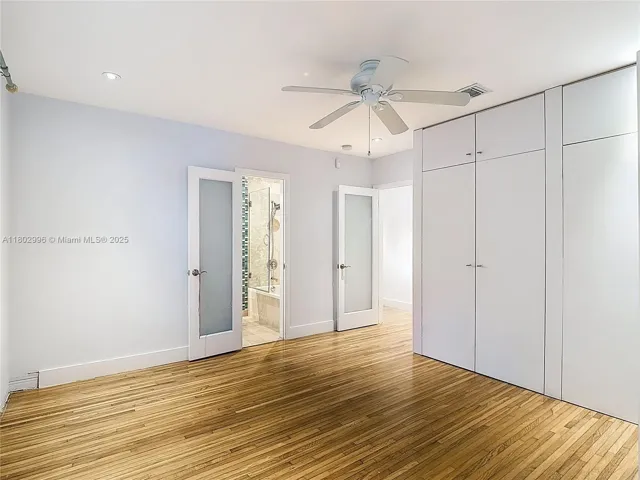 at 2810 Crystal Ct, Miami, FL 33133 Unit For Sale 3 Bedrooms 3 Bathrooms MLS# A11802996 Price $2,200,000 1668