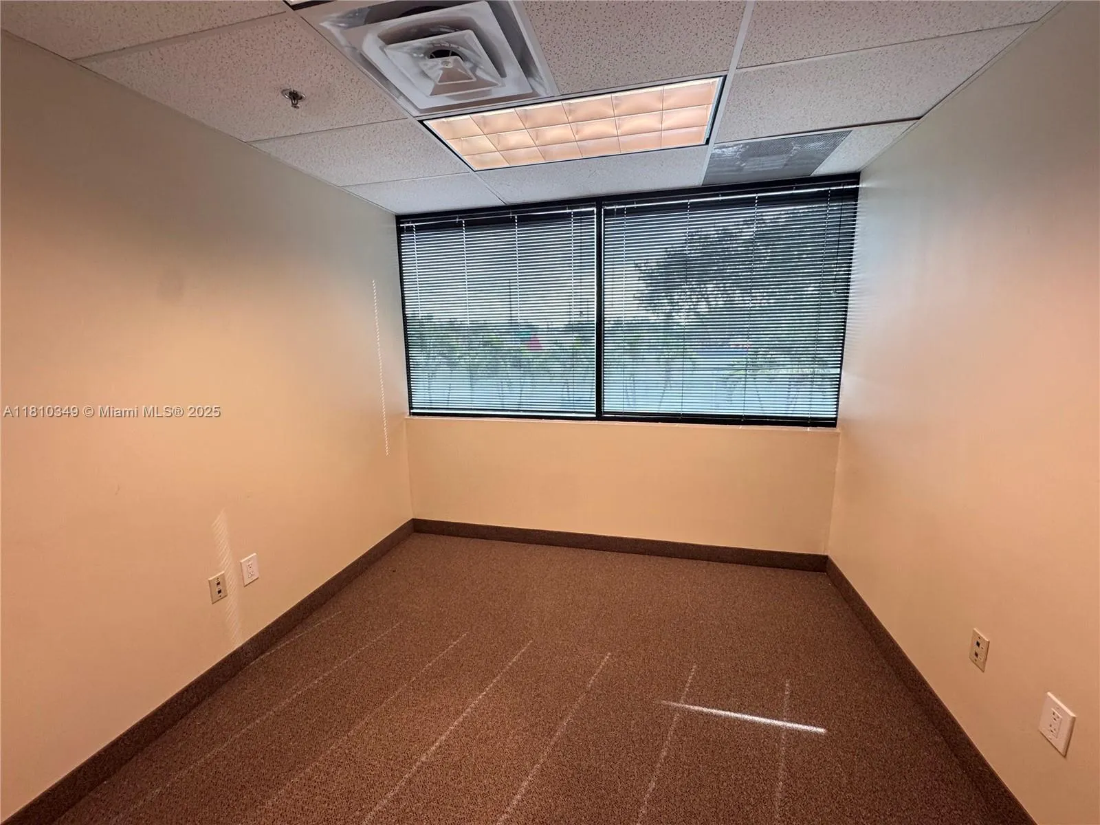 2870 Stirling Rd, Hollywood, Florida 33020, Hollywood, Florida 33020, ,Commercial Lease,For Rent,2870 Stirling Rd, Hollywood, Florida 33020,A11810349