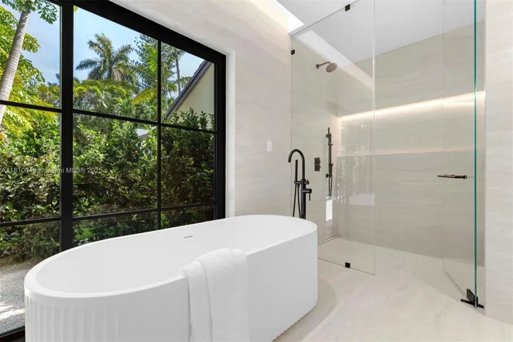at 3883 Wood Ave, Miami, FL 33133 Unit For Sale 6 Bedrooms 8 Bathrooms MLS# A11810049 Price $10,500,000 5077