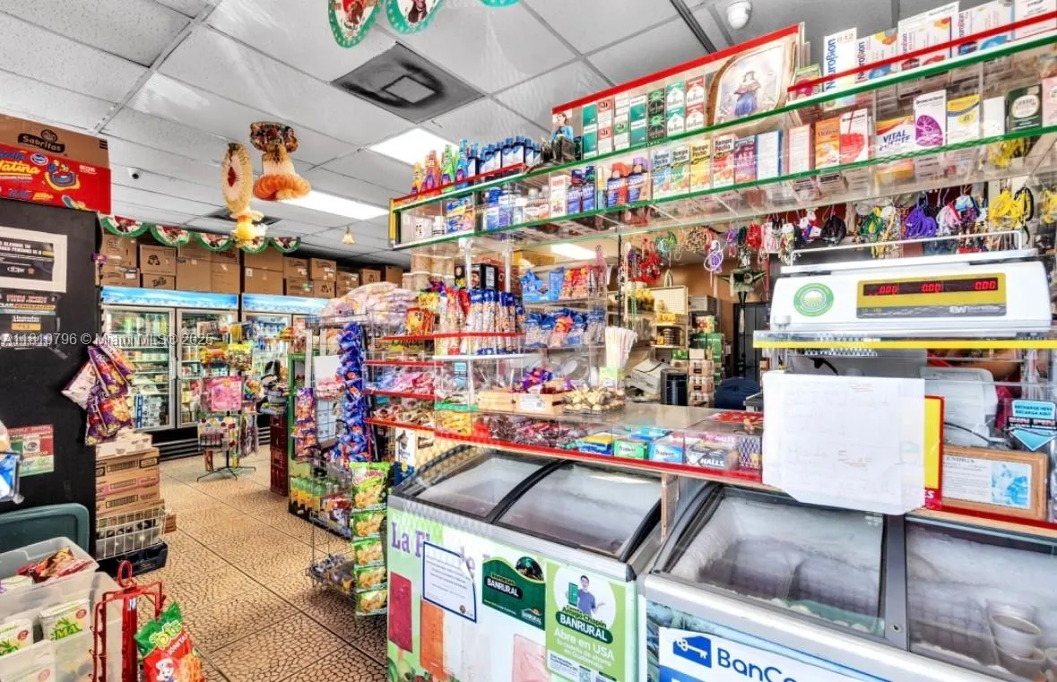 3937 Davie Blvd, Fort Lauderdale, Florida 33312, Fort Lauderdale, Florida 33312, ,Business Opportunity,For Sale,3937 Davie Blvd, Fort Lauderdale, Florida 33312,A11810796