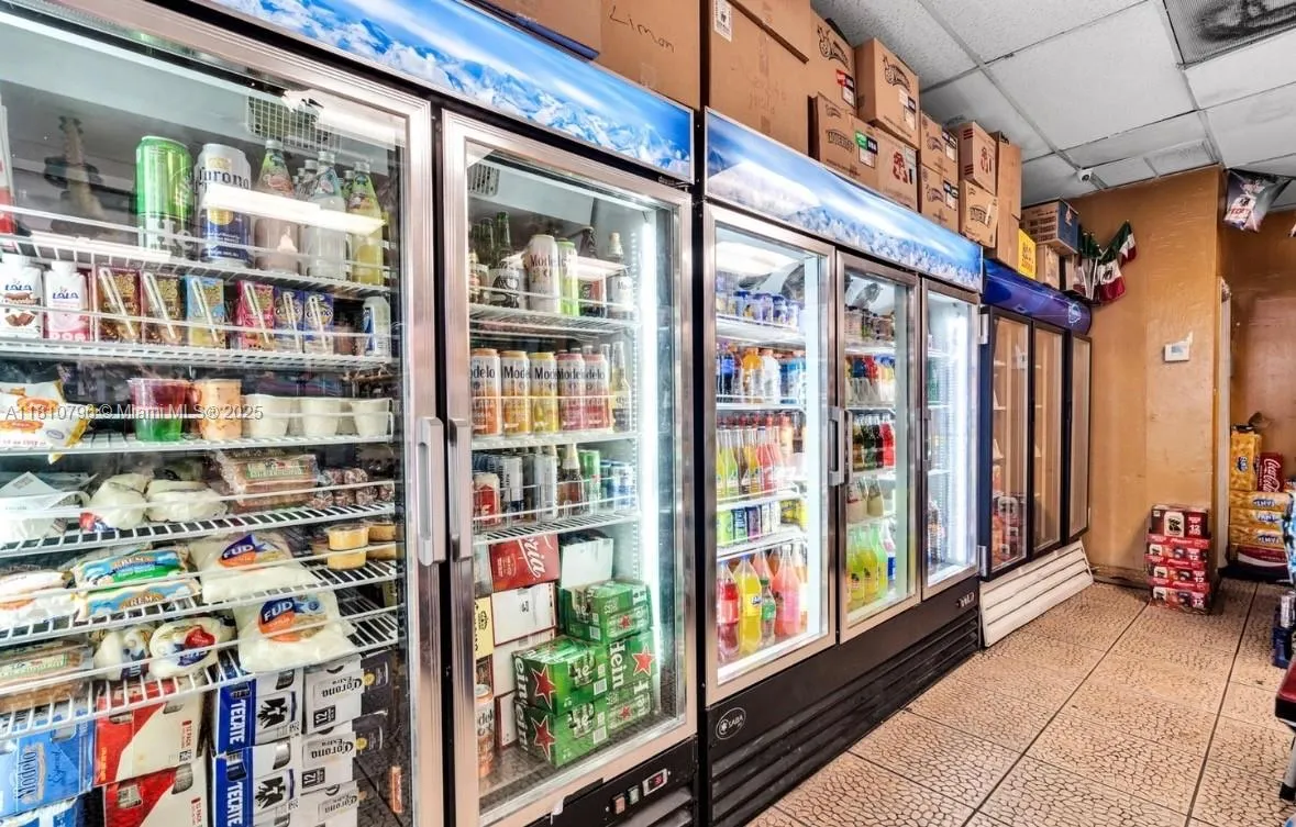 3937 Davie Blvd, Fort Lauderdale, Florida 33312, Fort Lauderdale, Florida 33312, ,Business Opportunity,For Sale,3937 Davie Blvd, Fort Lauderdale, Florida 33312,A11810796