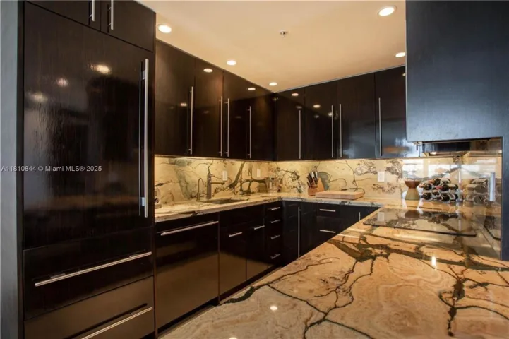 at 100 Lincoln Rd, Miami Beach, FL 33139 Unit For Sale 2 Bedrooms 2 Bathrooms MLS# A11810844 Price $1,799,000 1190