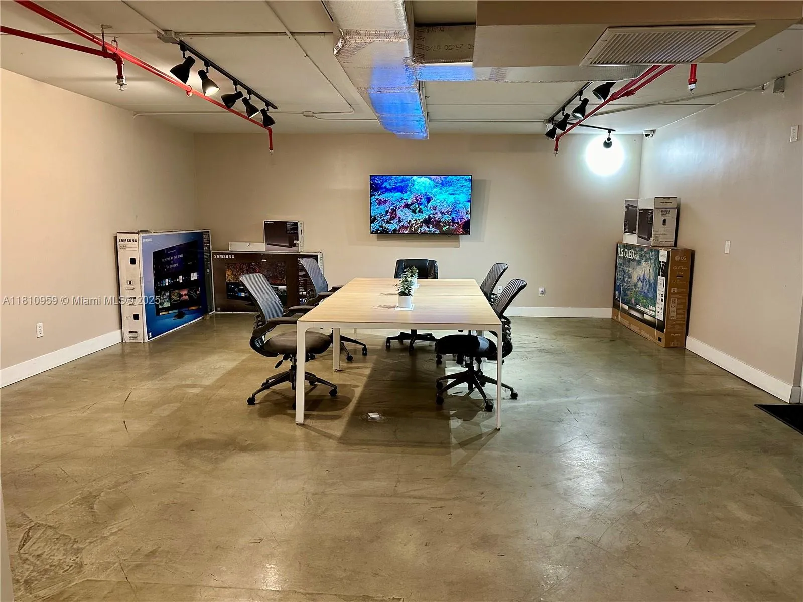2000 Nw 93rd Ave, Doral, Florida 33172, Doral, Florida 33172, ,Commercial Lease,For Rent,2000 Nw 93rd Ave, Doral, Florida 33172,A11810959