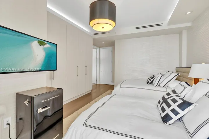 at 9701 Collins Ave, Bal Harbour, FL 33154 Unit For Sale 4 Bedrooms 5 Bathrooms MLS# A11810428 Price $15,900,000 3556