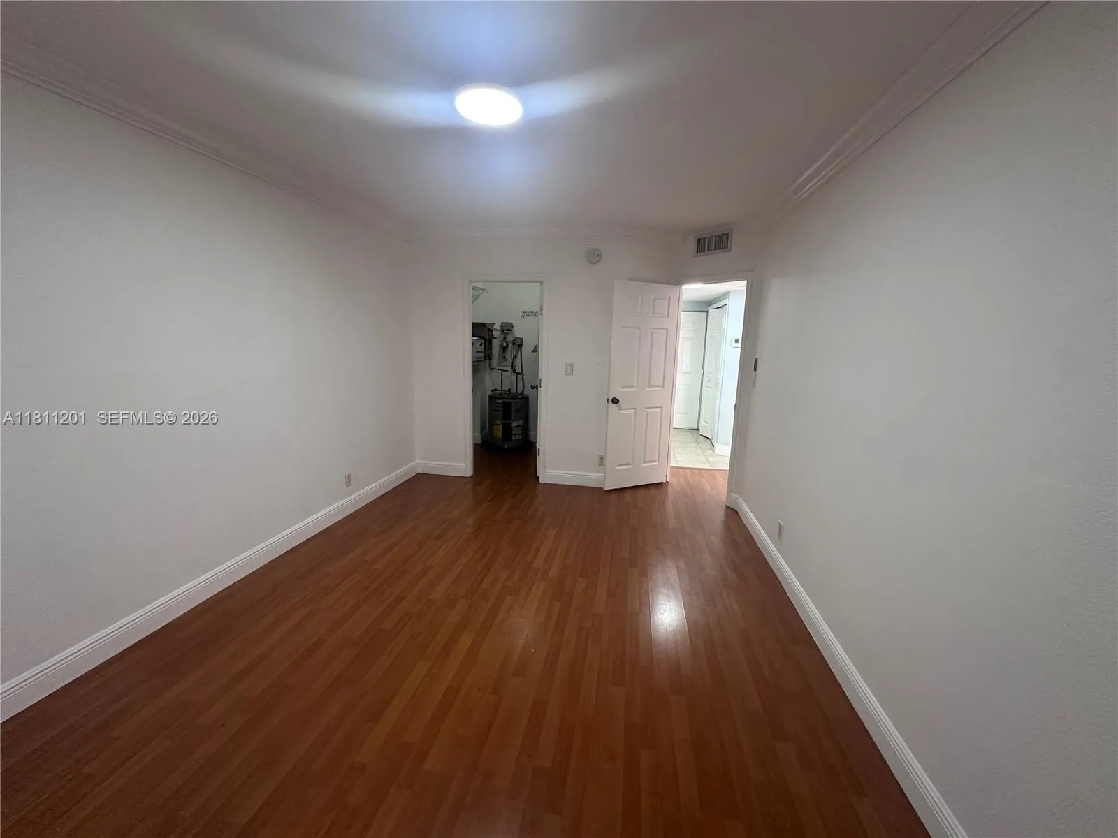 8290 Lake Dr 502, Doral, Florida 33166, Doral, Florida 33166, 1 Bedroom Bedrooms, ,1 BathroomBathrooms,Residential,For Sale,8290 Lake Dr 502, Doral, Florida 33166,A11811201