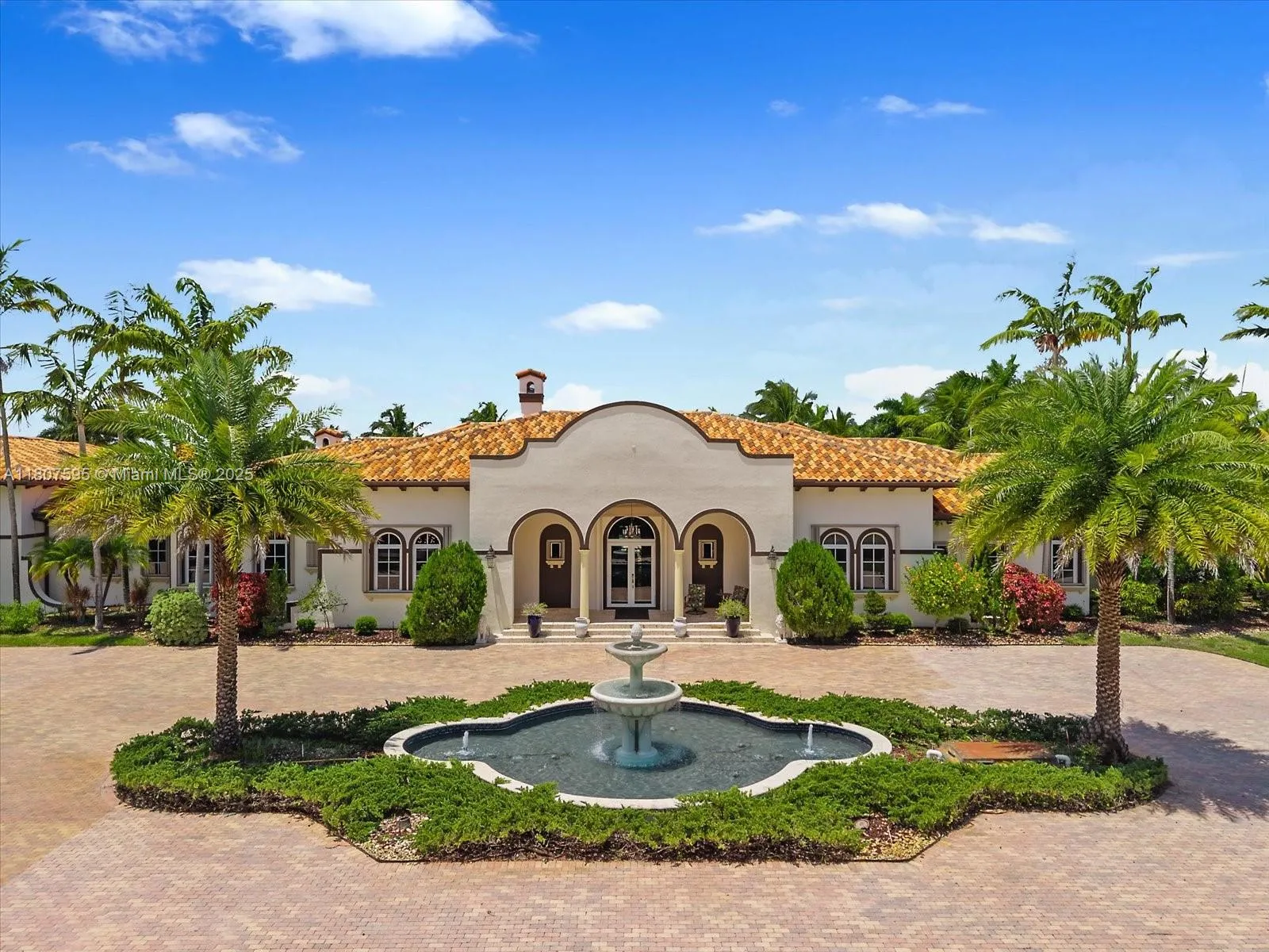 18451 Sw 158th St, Miami, Florida 33187, Miami, Florida 33187, 6 Bedrooms Bedrooms, ,8 BathroomsBathrooms,Residential,For Sale,18451 Sw 158th St, Miami, Florida 33187,A11807595