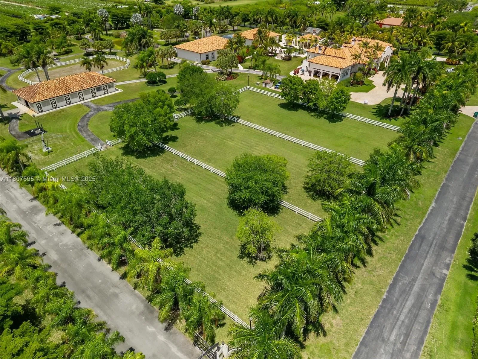 18451 Sw 158th St, Miami, Florida 33187, Miami, Florida 33187, 6 Bedrooms Bedrooms, ,8 BathroomsBathrooms,Residential,For Sale,18451 Sw 158th St, Miami, Florida 33187,A11807595
