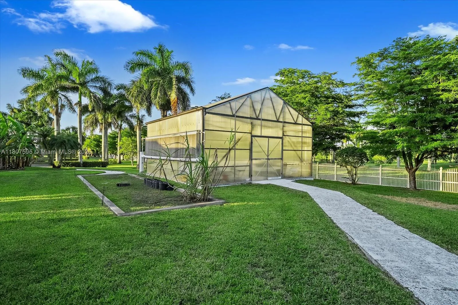 18451 Sw 158th St, Miami, Florida 33187, Miami, Florida 33187, 6 Bedrooms Bedrooms, ,8 BathroomsBathrooms,Residential,For Sale,18451 Sw 158th St, Miami, Florida 33187,A11807595