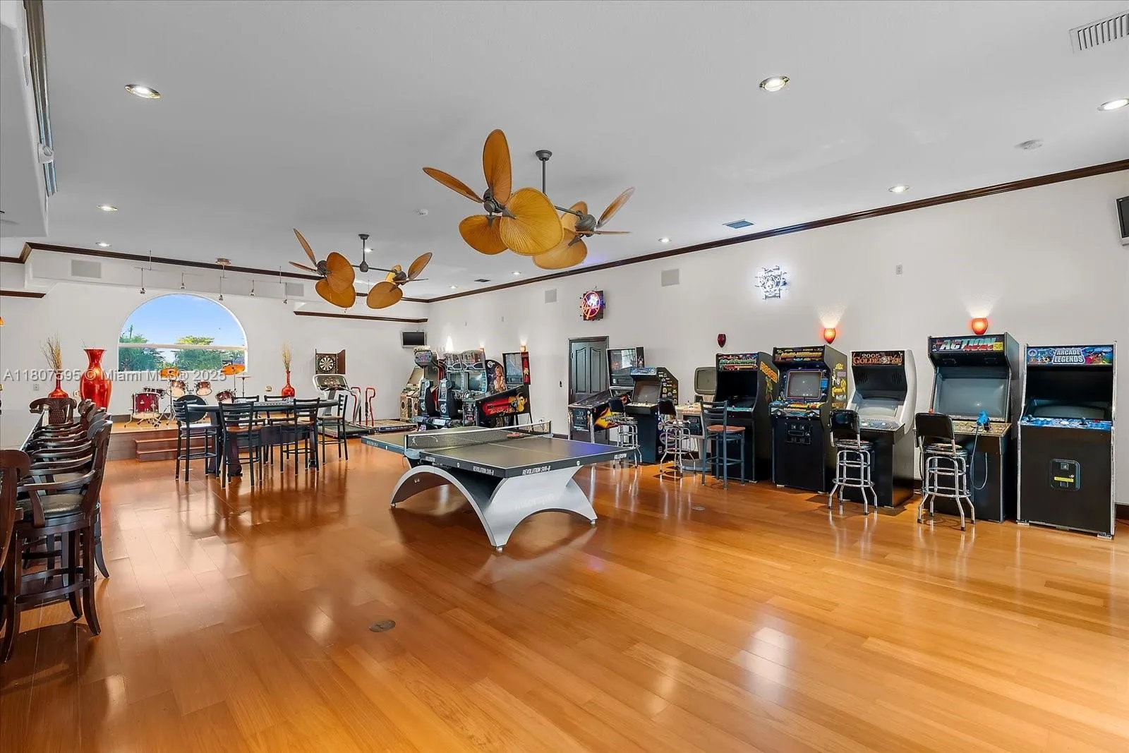 18451 Sw 158th St, Miami, Florida 33187, Miami, Florida 33187, 6 Bedrooms Bedrooms, ,8 BathroomsBathrooms,Residential,For Sale,18451 Sw 158th St, Miami, Florida 33187,A11807595