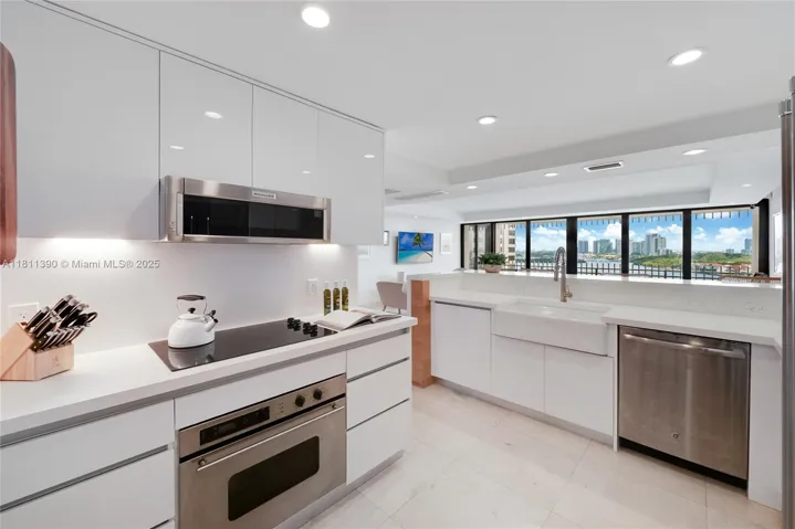at 2 Grove Isle Dr, Miami, FL 33133 Unit For Sale 2 Bedrooms 2 Bathrooms MLS# A11811390 Price $1,515,000 1642