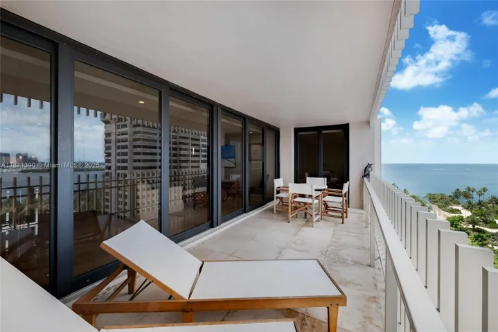 at 2 Grove Isle Dr, Miami, FL 33133 Unit For Sale 2 Bedrooms 2 Bathrooms MLS# A11811390 Price $1,515,000 1642