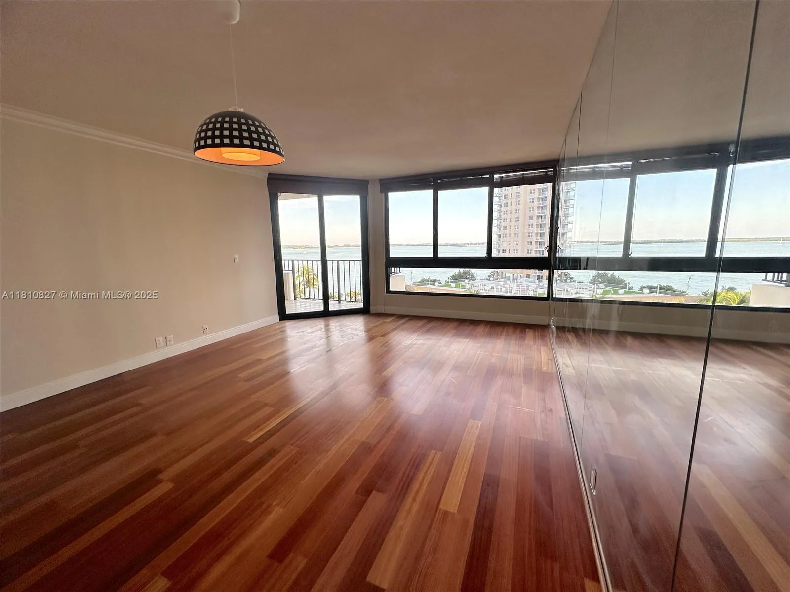 520 Brickell Key Dr A811, Miami, Florida 33131, Miami, Florida 33131, 1 Bedroom Bedrooms, ,1 BathroomBathrooms,Residential,For Sale,520 Brickell Key Dr A811, Miami, Florida 33131,A11810827