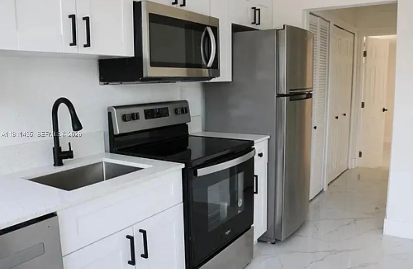 1237 Nw 33rd Ave, Miami, Florida 33125, Miami, Florida 33125, ,Residential Income,For Sale,1237 Nw 33rd Ave, Miami, Florida 33125,A11811435