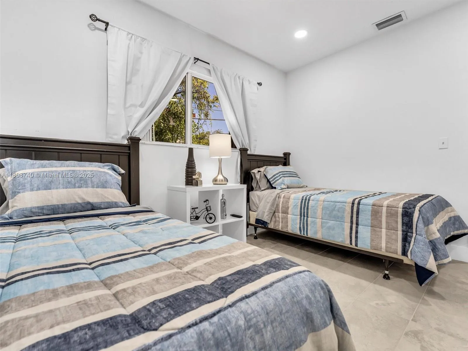 Miami, Florida 33127, 3 Bedrooms Bedrooms, ,2 BathroomsBathrooms,Residential Lease,For Rent,A11808740