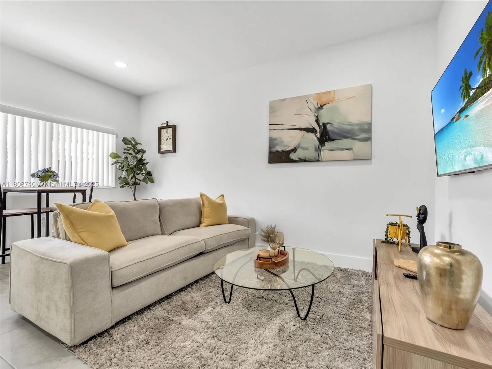 Miami, Florida 33127, 3 Bedrooms Bedrooms, ,2 BathroomsBathrooms,Residential Lease,For Rent,A11808740