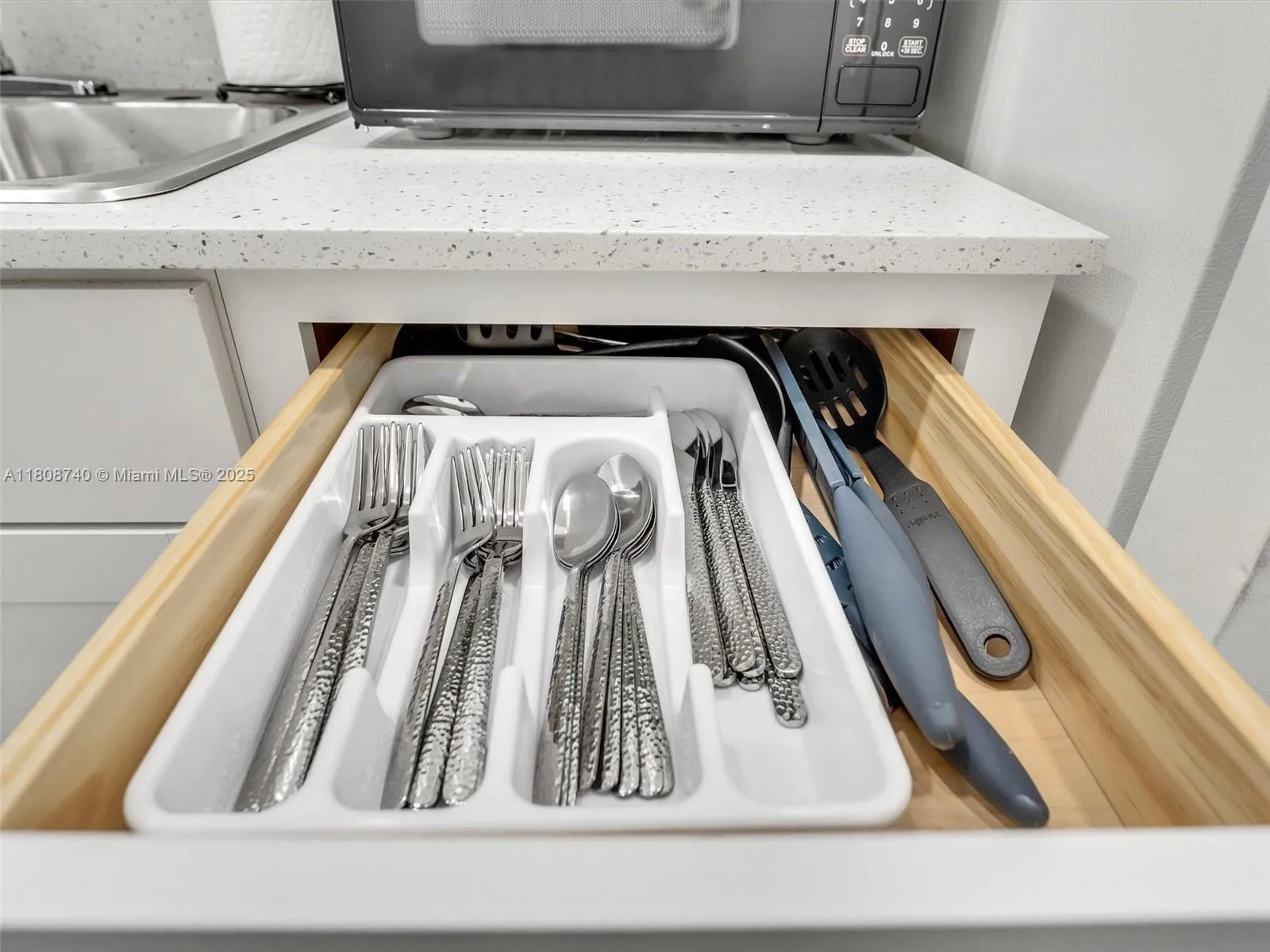 Miami, Florida 33127, 3 Bedrooms Bedrooms, ,2 BathroomsBathrooms,Residential Lease,For Rent,A11808740