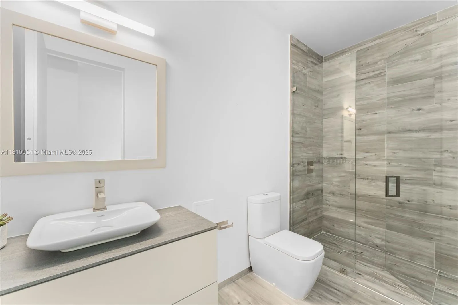 at 3709 Poinciana Ave, Miami, FL 33133 Unit For Sale 5 Bedrooms 6 Bathrooms MLS# A11810034 Price $4,697,000 4432