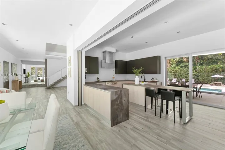 at 3709 Poinciana Ave, Miami, FL 33133 Unit For Sale 5 Bedrooms 6 Bathrooms MLS# A11810034 Price $4,697,000 4432