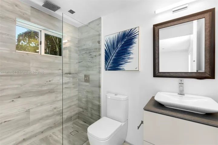 at 3709 Poinciana Ave, Miami, FL 33133 Unit For Sale 5 Bedrooms 6 Bathrooms MLS# A11810034 Price $4,697,000 4432