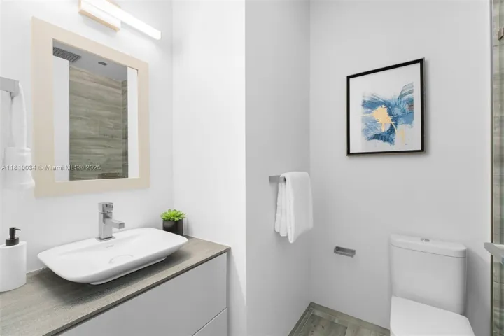 at 3709 Poinciana Ave, Miami, FL 33133 Unit For Sale 5 Bedrooms 6 Bathrooms MLS# A11810034 Price $4,697,000 4432