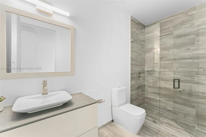 at 3709 Poinciana Ave, Miami, FL 33133 Unit For Sale 5 Bedrooms 6 Bathrooms MLS# A11810034 Price $4,697,000 4432