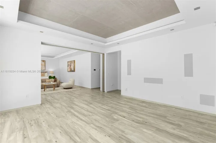 at 3709 Poinciana Ave, Miami, FL 33133 Unit For Sale 5 Bedrooms 6 Bathrooms MLS# A11810034 Price $4,697,000 4432